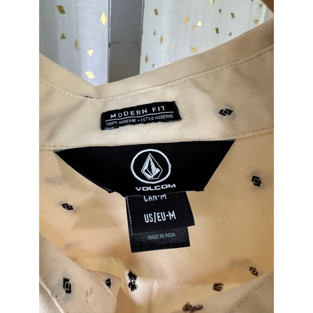 Volcom Men's Modern Fit Macking Micro Embroidered… - image 5